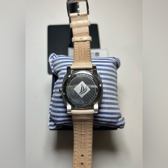 NWOT Sperry Top Sider Women’s Watch - Picture 3 of 11